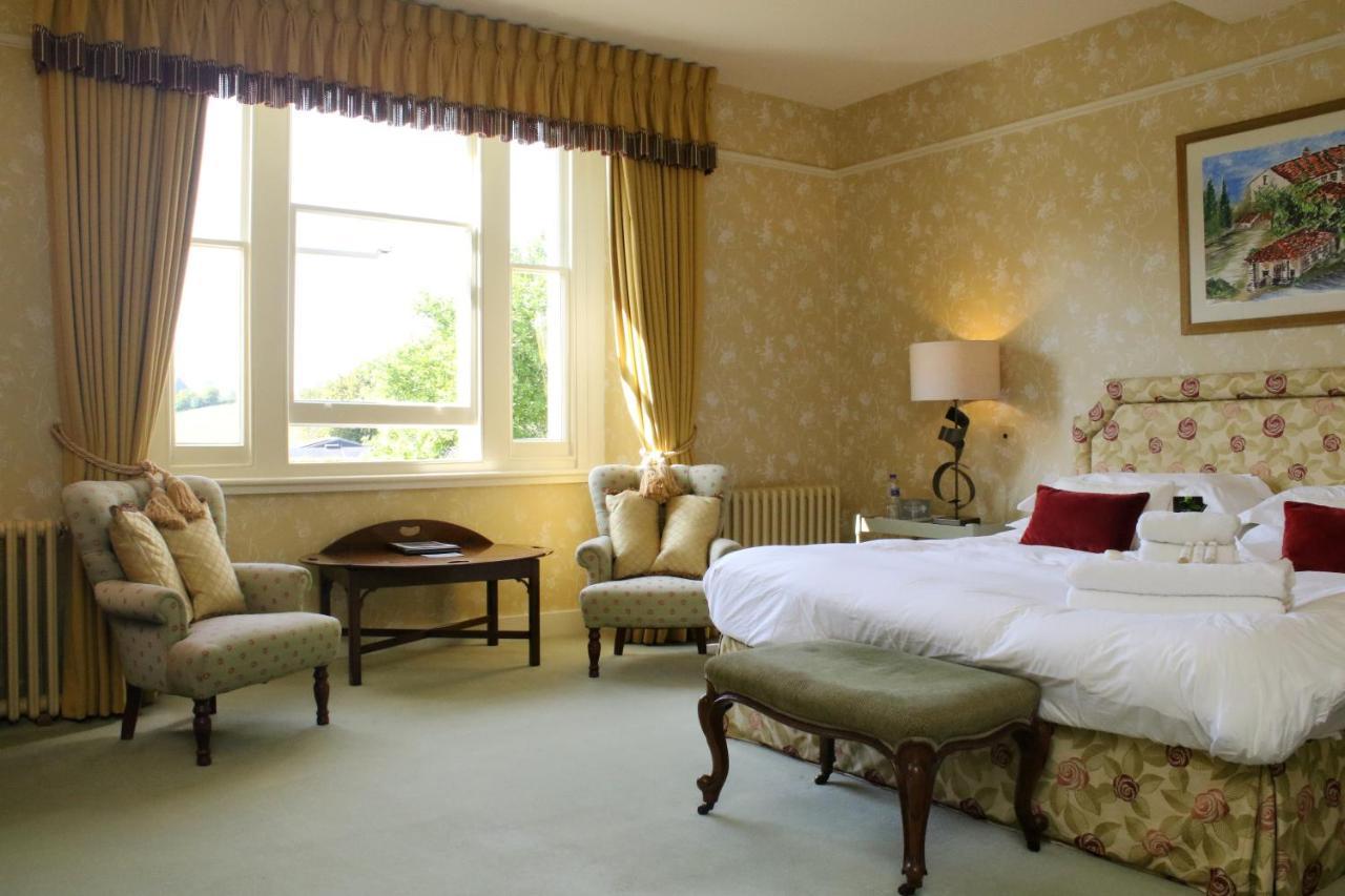 Aylworth Manor Bed and Breakfast Naunton Buitenkant foto