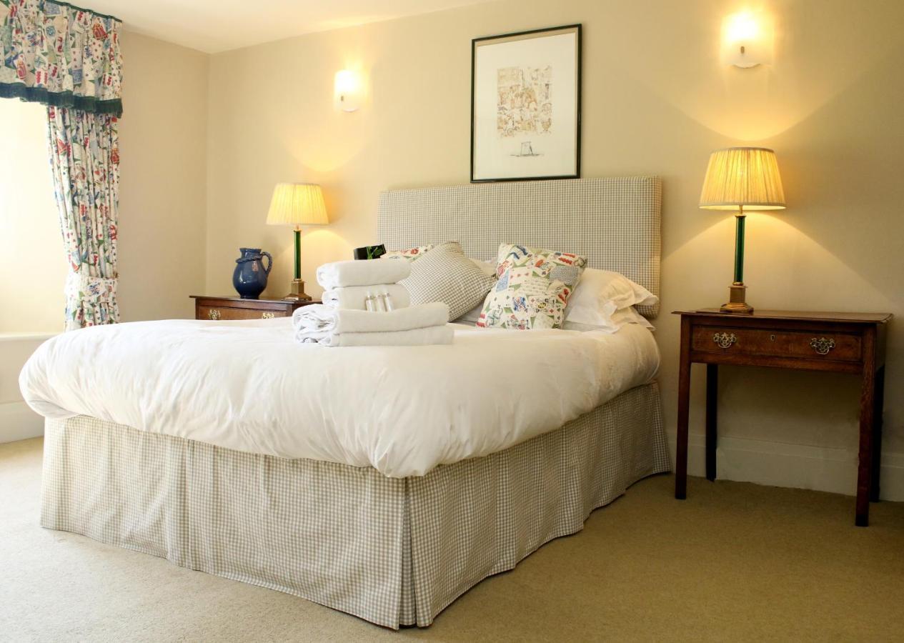 Aylworth Manor Bed and Breakfast Naunton Buitenkant foto
