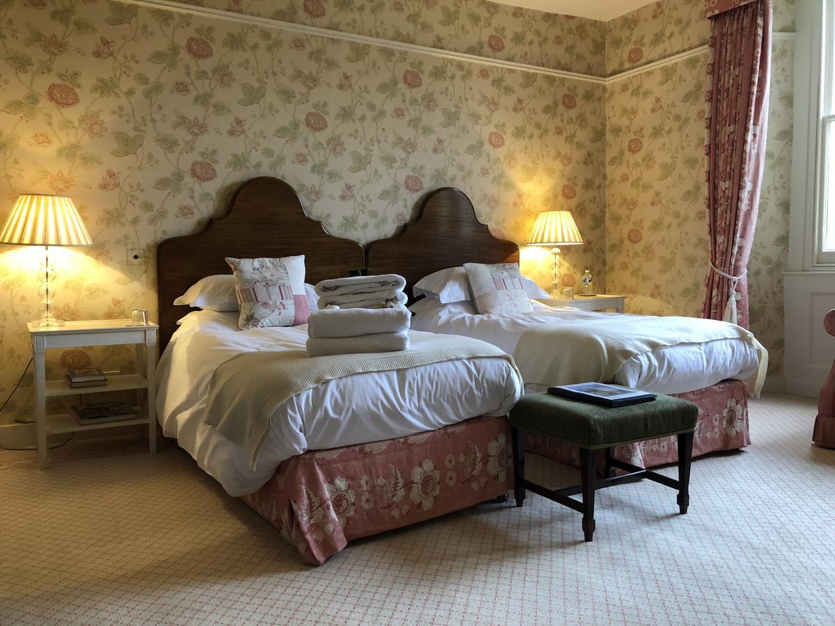 Aylworth Manor Bed and Breakfast Naunton Buitenkant foto