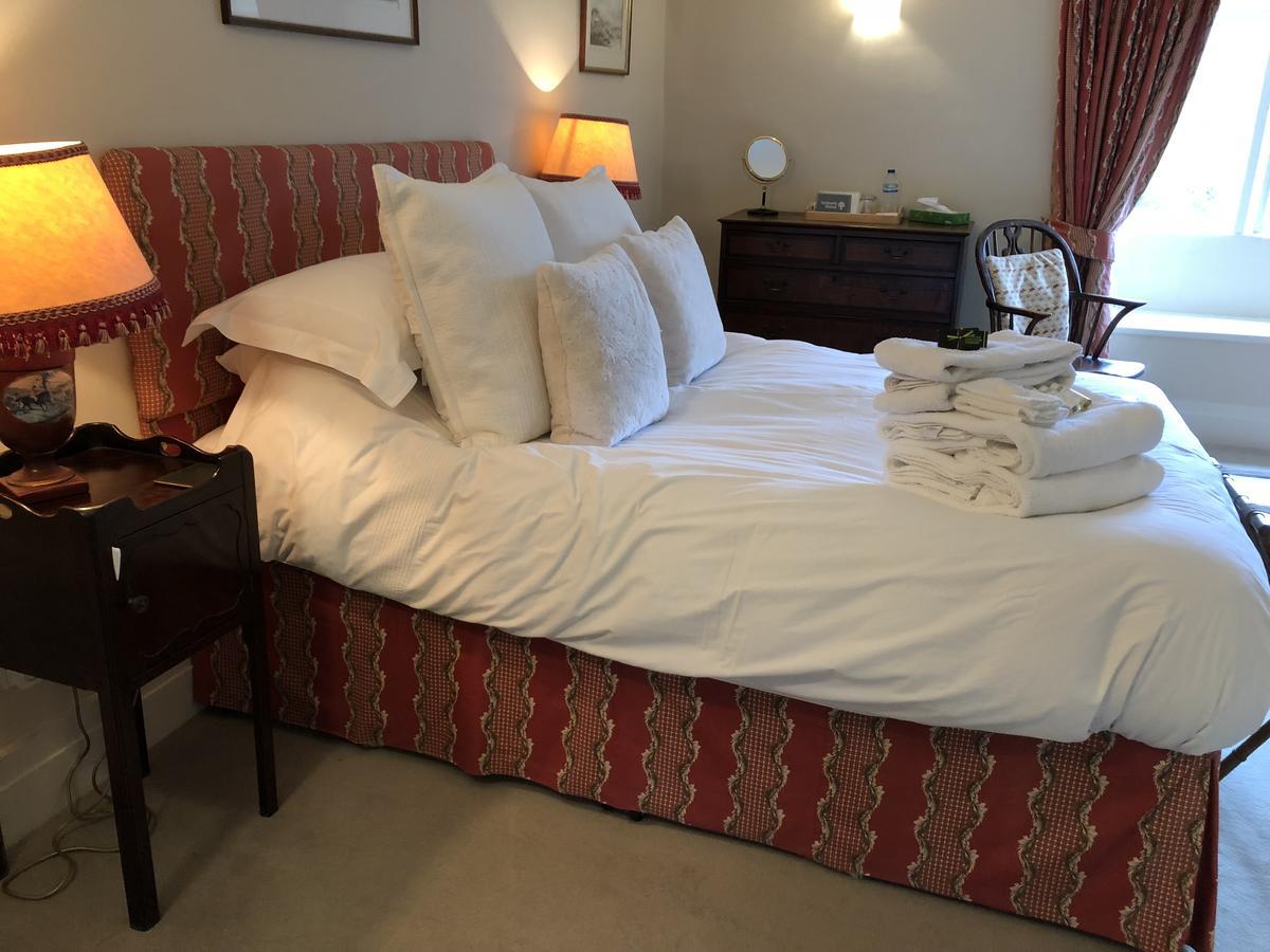 Aylworth Manor Bed and Breakfast Naunton Buitenkant foto